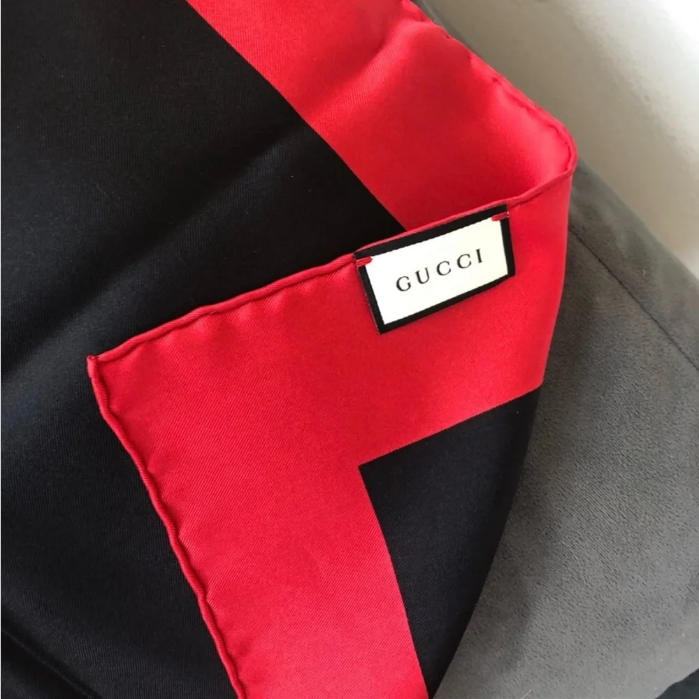 Gucci silk logo